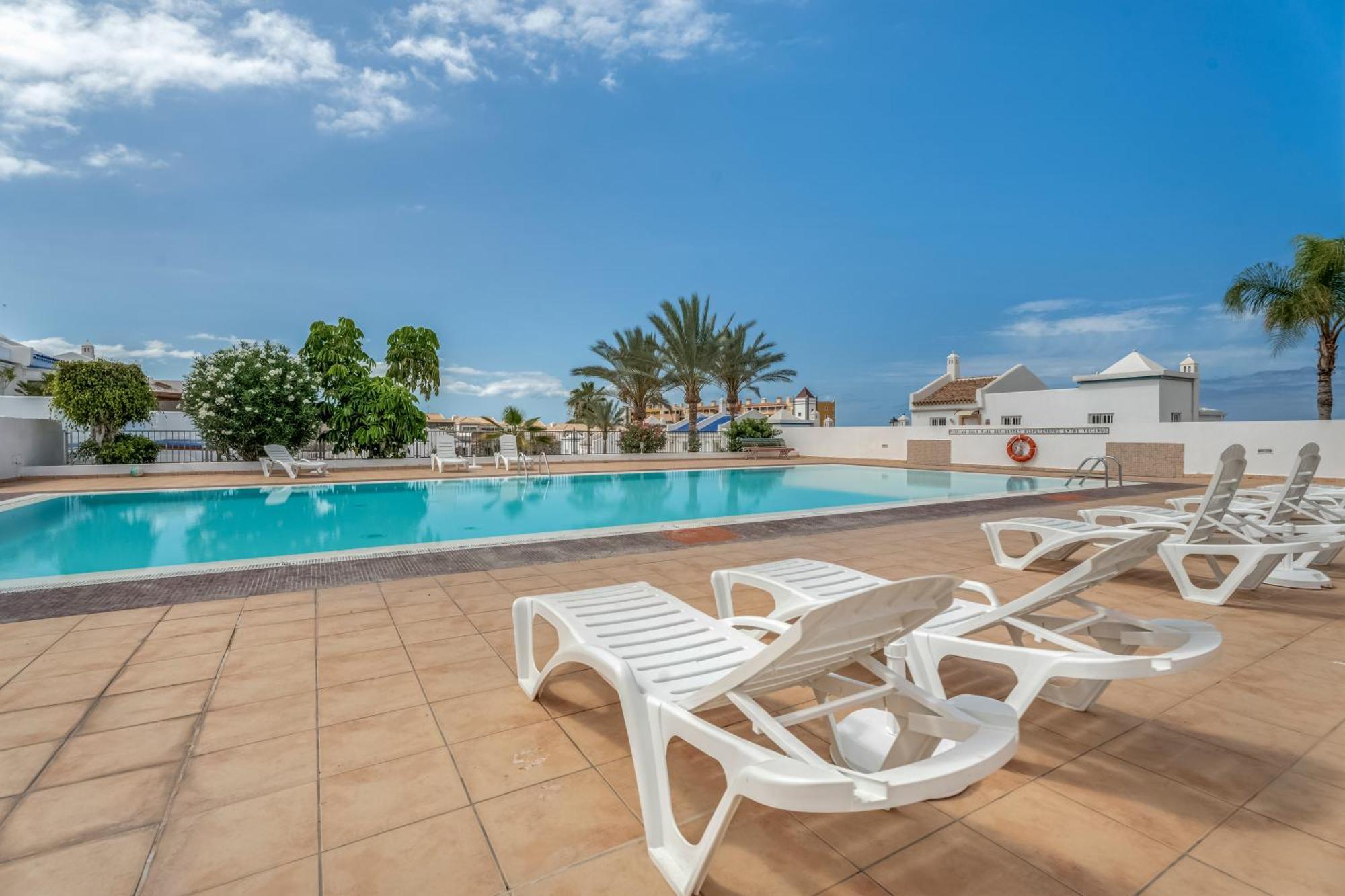 Beautifull Residencial Albatros By Paramount Holidays Costa Adeje  Exterior foto